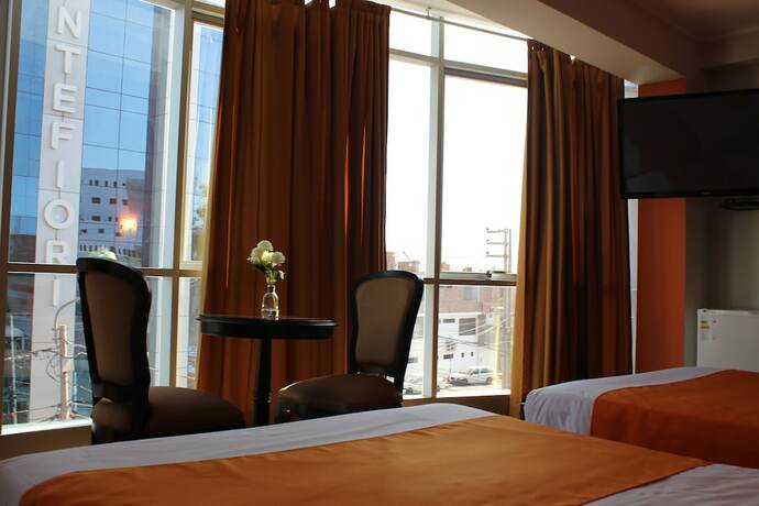 Imagen de la habitación del Hotel Platinium, Tacna. Foto 8