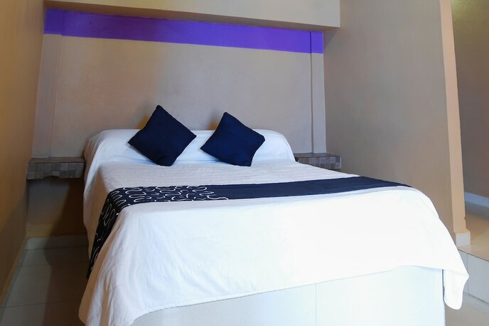 Imagen de la habitación del Hotel Platino, Monterrey. Foto 10