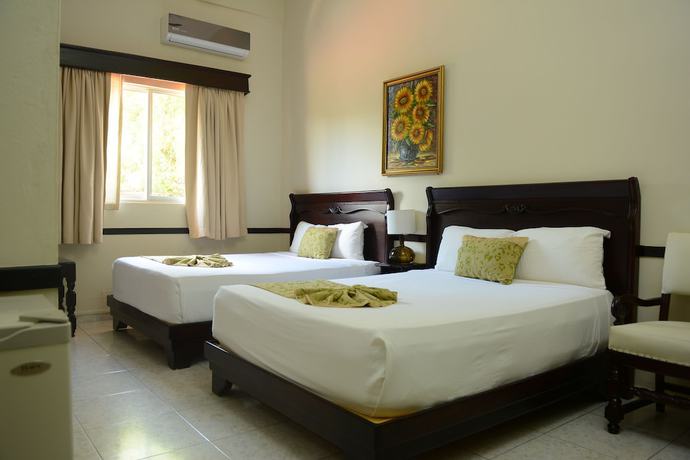 Imagen de la habitación del Hotel Platino and Casino. Foto 3