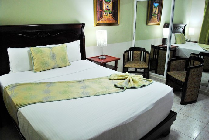 Imagen de la habitación del Hotel Platino and Casino. Foto 6