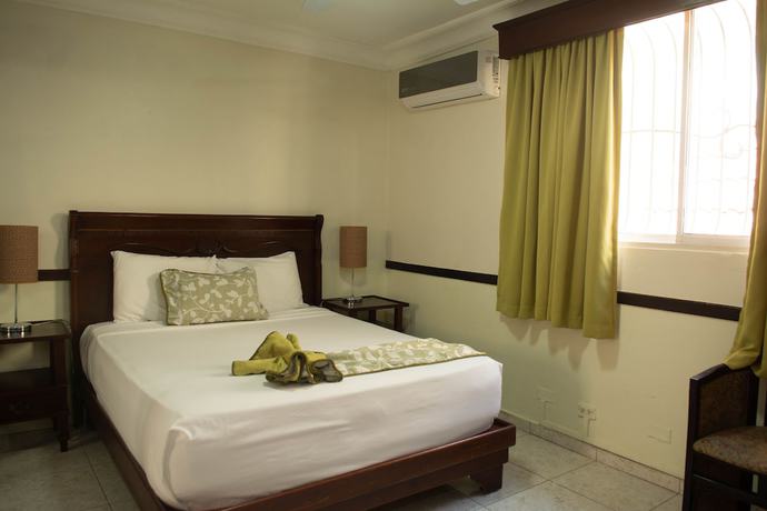 Imagen de la habitación del Hotel Platino and Casino. Foto 10