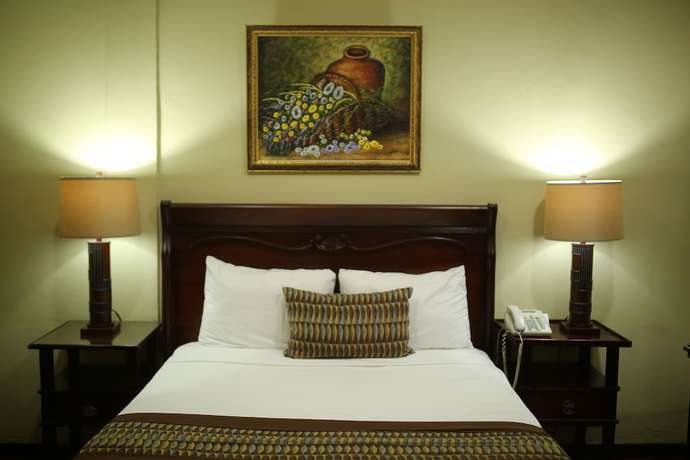 Imagen de la habitación del Hotel Platino and Casino. Foto 18