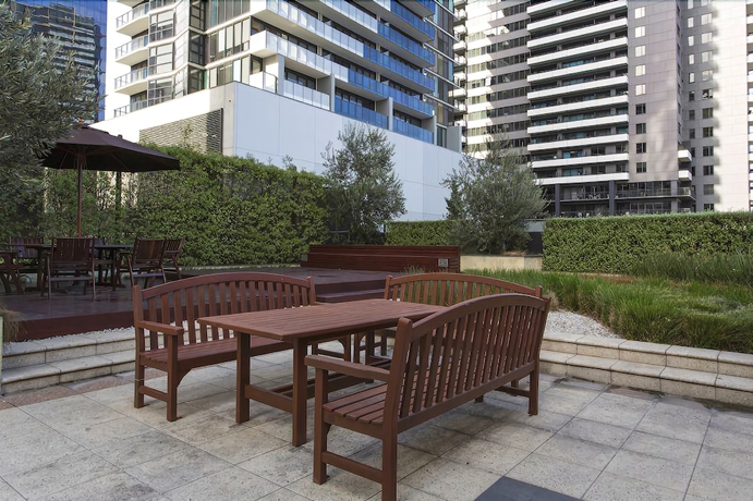 Imagen de los exteriores del Hotel Platinum Apartments On Whiteman St. Foto 10