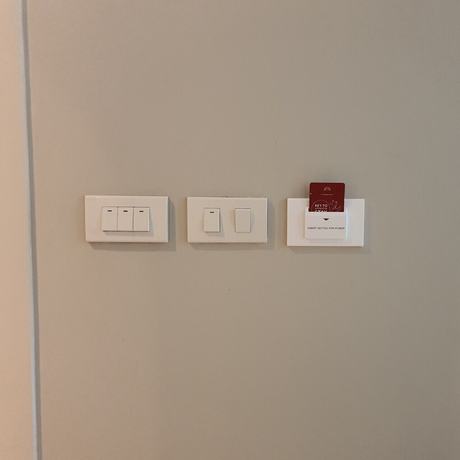 Imagen de la habitación del Hotel Platinum Hotel. Foto 11