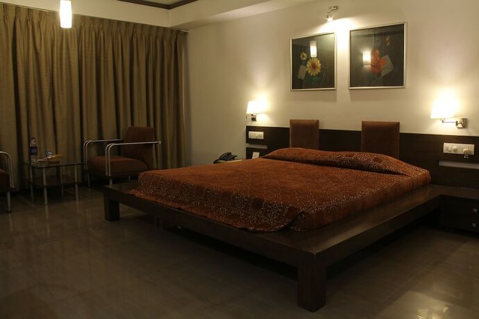 Imagen de la habitación del Hotel Platinum Inn. Foto 17