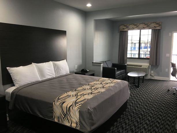 Imagen de la habitación del Hotel Platinum Inn and Suites. Foto 11