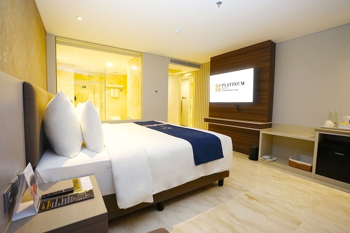 Imagen de la habitación del Hotel Platinum Jimbaran Beach Bali. Foto 2