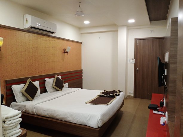 Imagen de la habitación del Hotel Platinum, Junagadh. Foto 2
