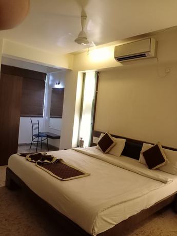 Imagen de la habitación del Hotel Platinum, Junagadh. Foto 3
