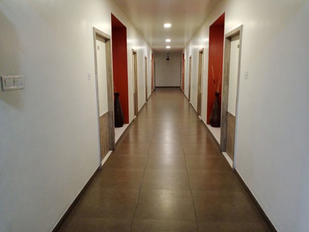 Imagen de los interiores del Hotel Platinum, Junagadh. Foto 20