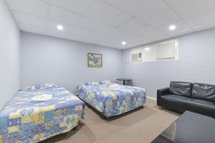 Imagen de la habitación del Hotel Platinum Motel. Foto 12