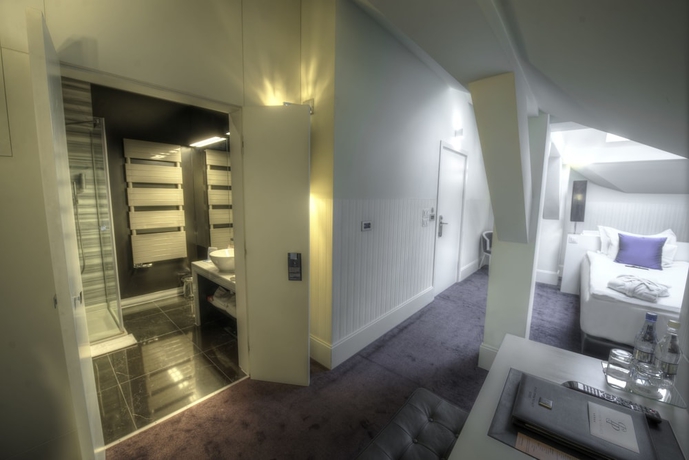 Imagen de la habitación del Hotel Platinum Palace Boutique and Spa. Foto 11