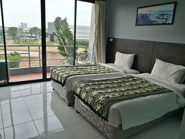Imagen de la habitación del Hotel Platinum Place. Foto 24
