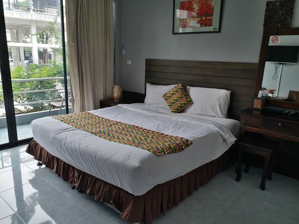 Imagen de la habitación del Hotel Platinum Place. Foto 26