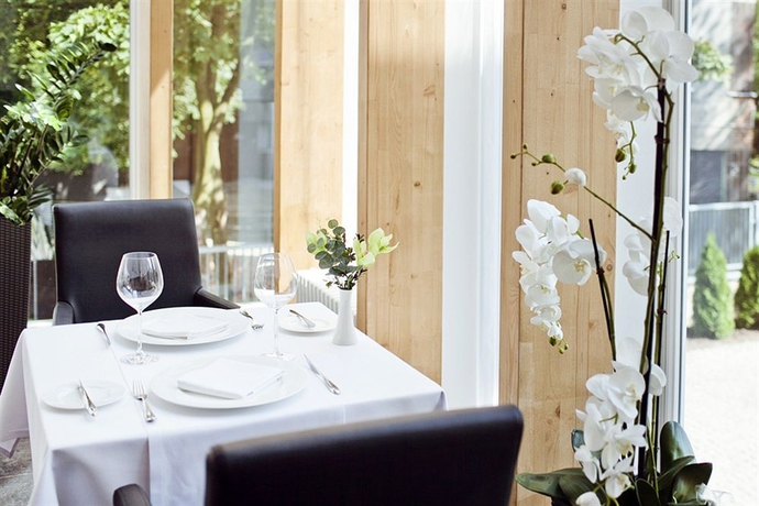 Imagen del bar/restaurante del Hotel Platinum Residence Boutique. Foto 2