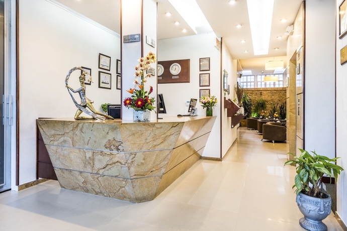 Imagen de los interiores del Hotel Platinum Suite. Foto 17