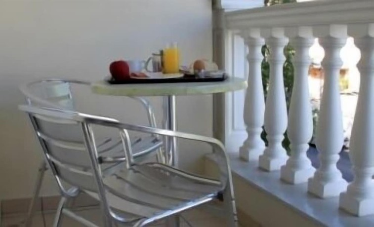 Imagen de la habitación del Hotel Platon, Metamorfosi. Foto 12