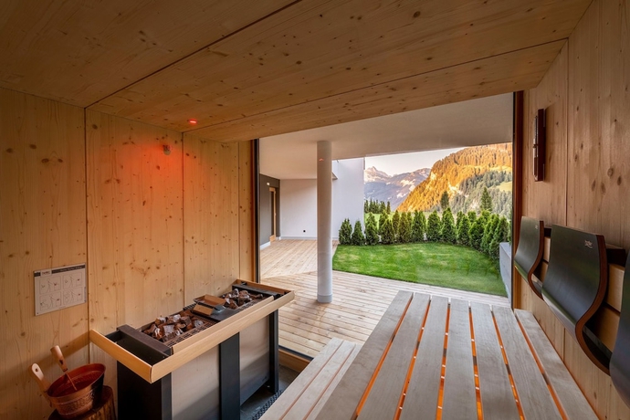 Imagen de la piscina del Hotel Platz. Foto 19