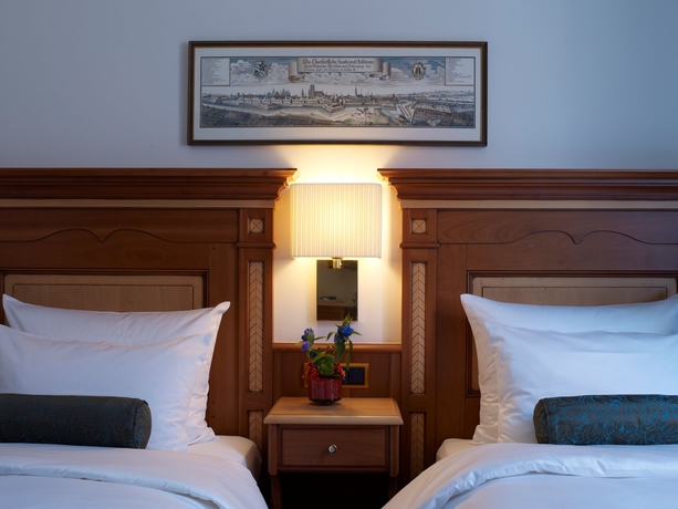 Imagen de la habitación del Hotel Platzl. Foto 12