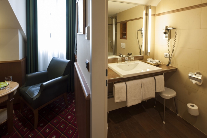 Imagen de la habitación del Hotel Platzl, Munich. Foto 7