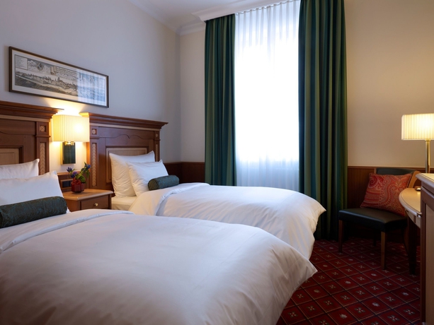 Imagen de la habitación del Hotel Platzl, Munich. Foto 9