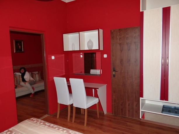 Imagen de la habitación del Hotel Plauter K&uacute;ria. Foto 9