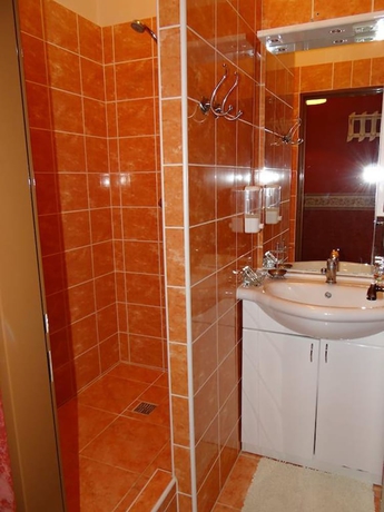 Imagen de la habitación del Hotel Plauter K&uacute;ria. Foto 10