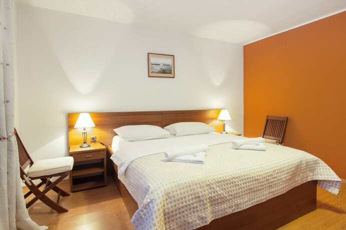 Imagen de la habitación del Hotel Plava Laguna. Foto 33