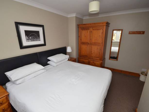 Imagen de la habitación del Hotel Plawsworth Aparthotel. Foto 20