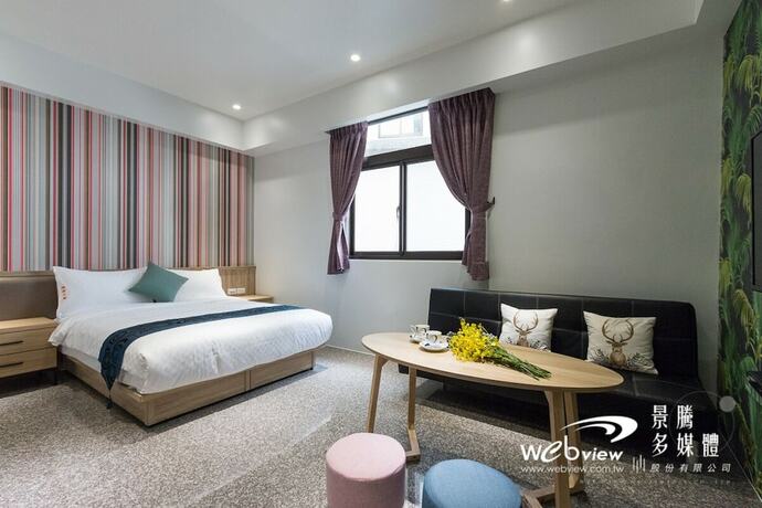 Imagen de la habitación del Hotel Play Inn. Foto 30