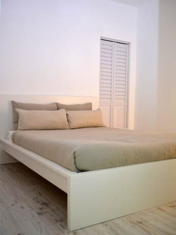 Imagen de la habitación del Hotel Playa Apartments. Foto 14