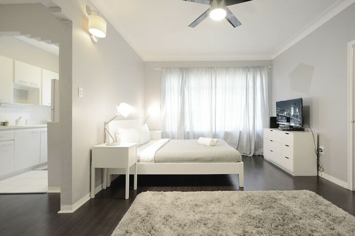 Imagen de la habitación del Hotel Playa Apartments. Foto 17