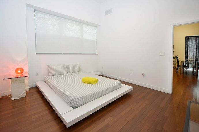 Imagen de la habitación del Hotel Playa Apartments. Foto 18