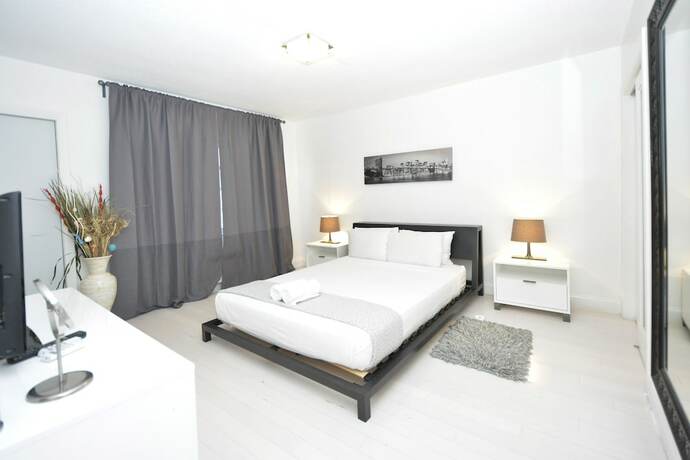 Imagen de la habitación del Hotel Playa Apartments. Foto 19