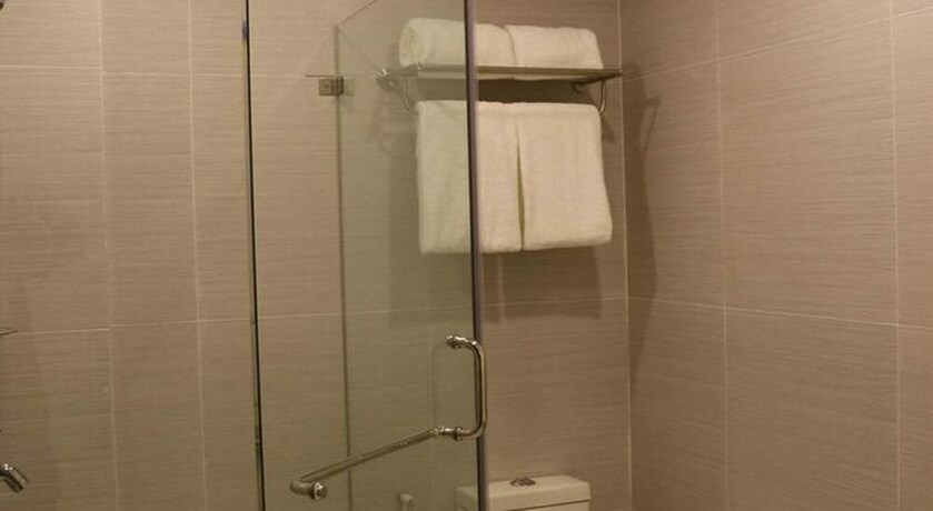 Imagen de la habitación del Hotel Playa Azul Baler. Foto 32