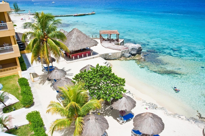 Imagen de los exteriores del Hotel Playa Azul Cozumel. Foto 6