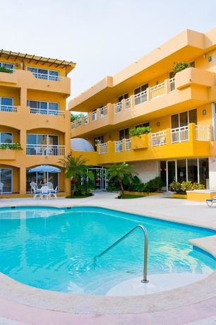 Imagen de los exteriores del Hotel Playa Azul Cozumel. Foto 9