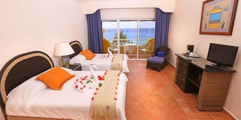 Imagen de la habitación del Hotel Playa Azul Cozumel. Foto 3