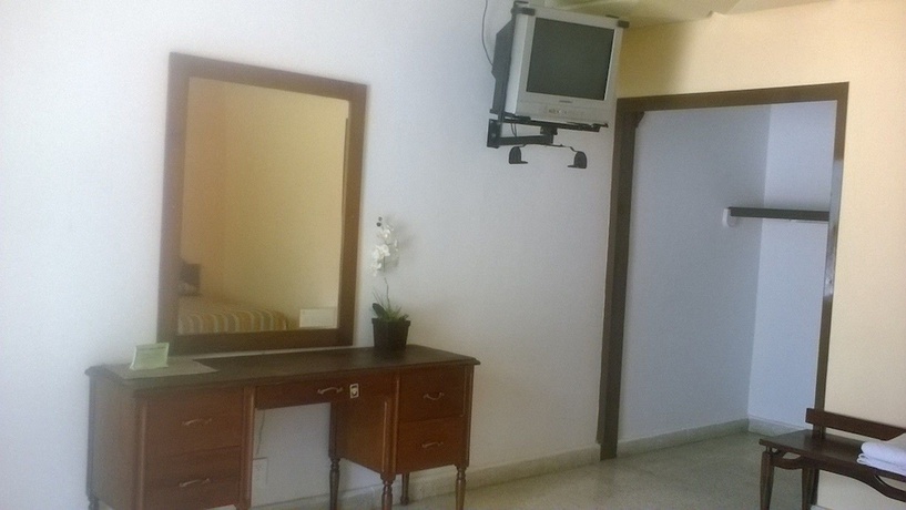 Imagen de la habitación del Hotel Playa Azul. Foto 5