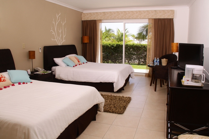 Imagen de la habitación del Hotel Playa Blanca Beach Resort - All Inclusive. Foto 3