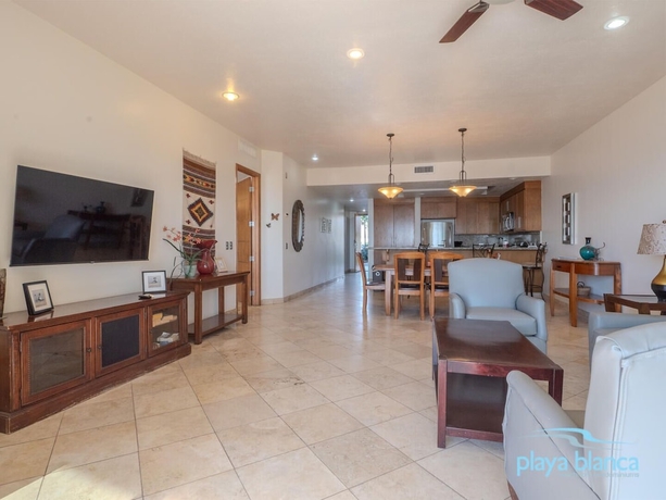 Imagen de la habitación del Hotel Playa Blanca Premier Resort I. Foto 8
