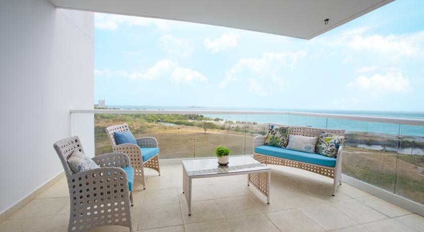 Imagen de los exteriores del Hotel Playa Blanca Vacations Rentals. Foto 6