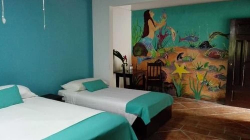 Imagen de la habitación del Hotel Playa Bluff. Foto 2