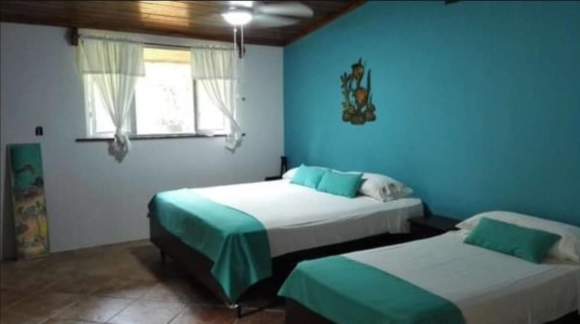 Imagen de la habitación del Hotel Playa Bluff. Foto 3