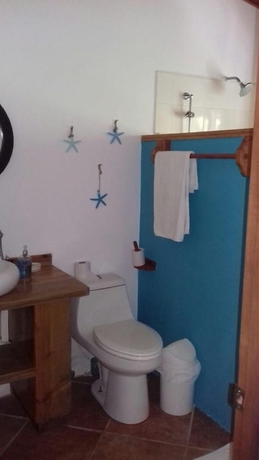 Imagen de la habitación del Hotel Playa Bluff. Foto 4