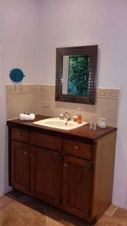 Imagen de la habitación del Hotel Playa Bluff. Foto 9