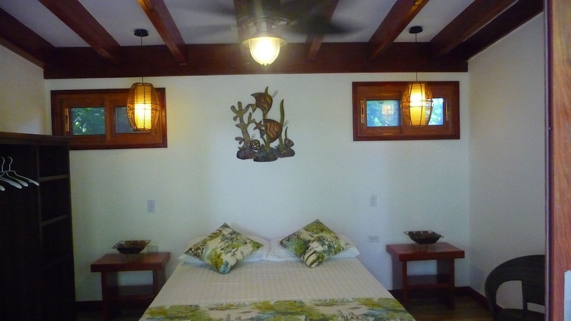 Imagen de la habitación del Hotel Playa Bluff. Foto 10
