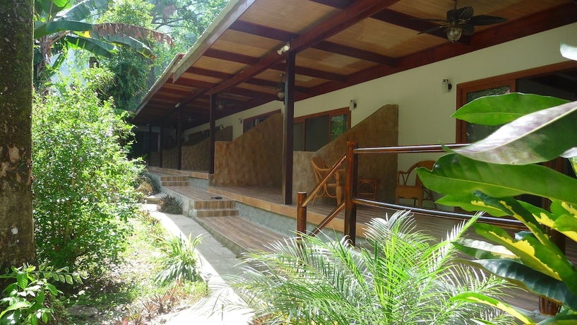 Imagen de la habitación del Hotel Playa Bluff. Foto 16