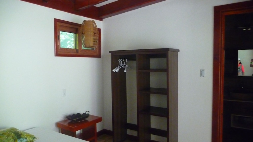 Imagen de la habitación del Hotel Playa Bluff. Foto 17