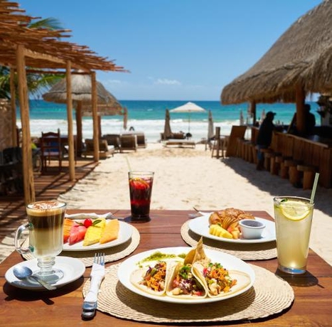 Imagen general del Hotel Playa Canek Beachfront Eco, Tulum. Foto 1